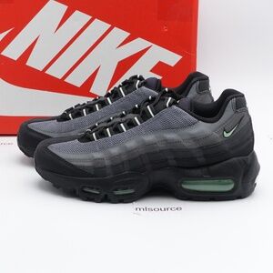 NEW Nike Air Max 95 Sneakers HM9614-001 Black